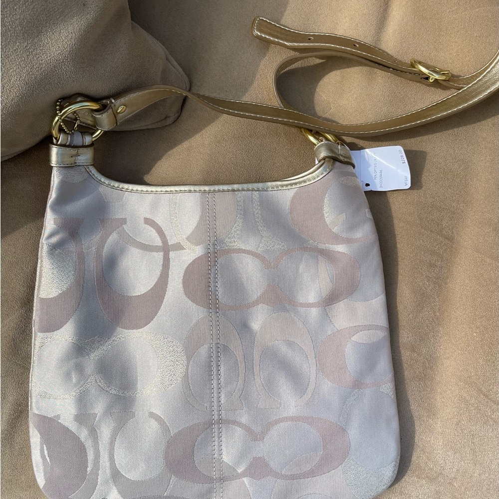 Coach Handbag - Picture 4 of 5